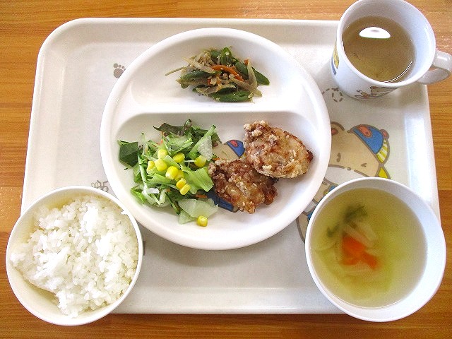 給食・おやつ