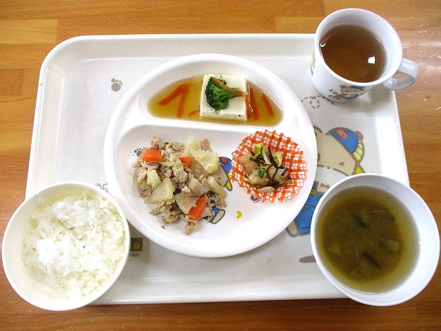 給食・おやつ